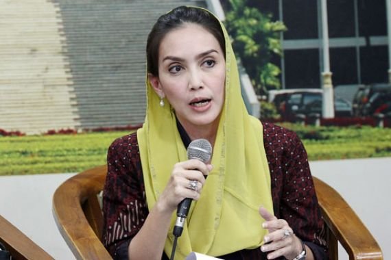 Rieke Diah Pitaloka dan Arsip Nasional 1