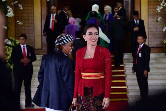 Anggota DPR RI Rieke Diah Pitaloka dan UU SisnasIptek 2