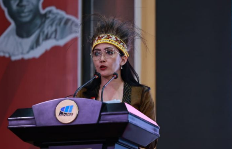 Rieke Diah Pitaloka dan Syekh Yusuf 6